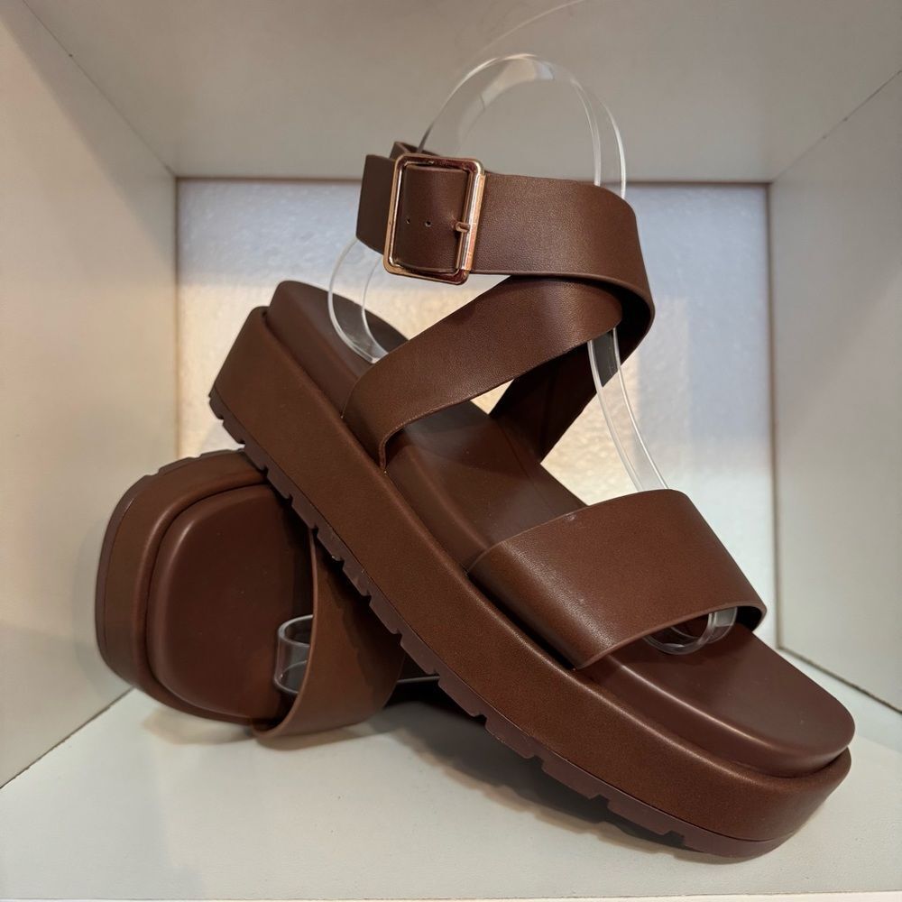 Torrid Brown Platform Sandals Chunky Minimalist Fisherman Size 9W Quiet Luxury